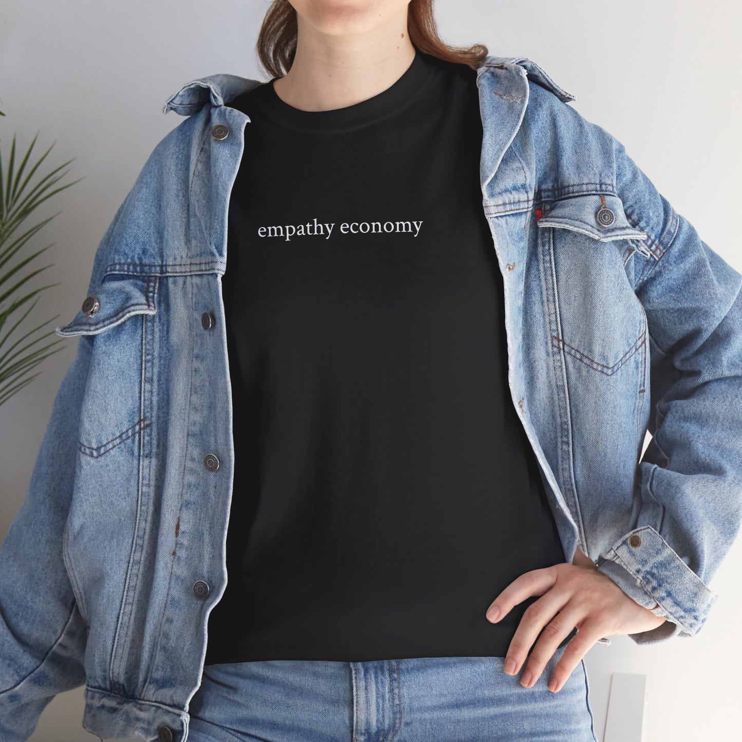 „empathy economy“ – Heavy T-Shirt (Black Edition)